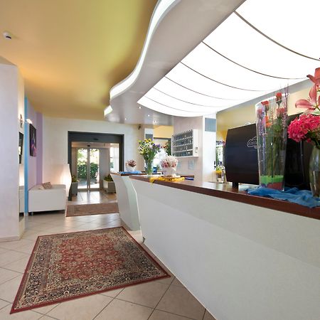 Hotel Milano Gatteo a Mare Exterior photo