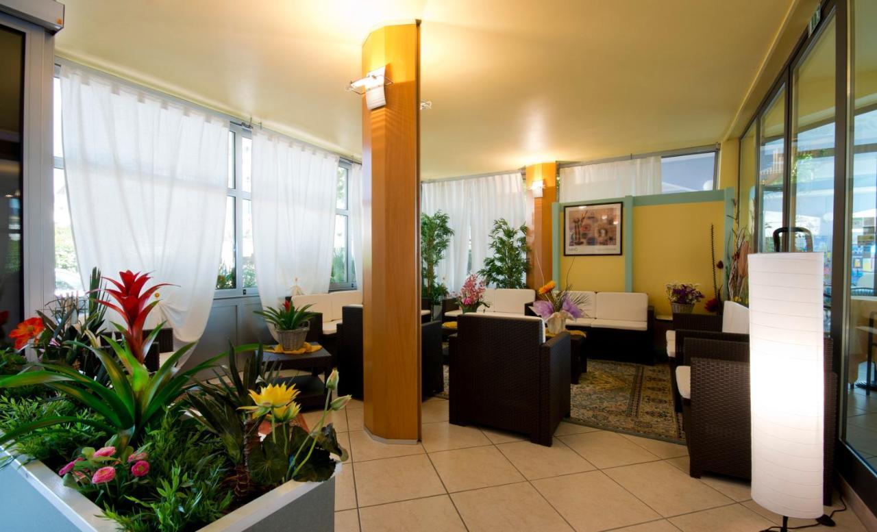 Hotel Milano Gatteo a Mare Exterior photo